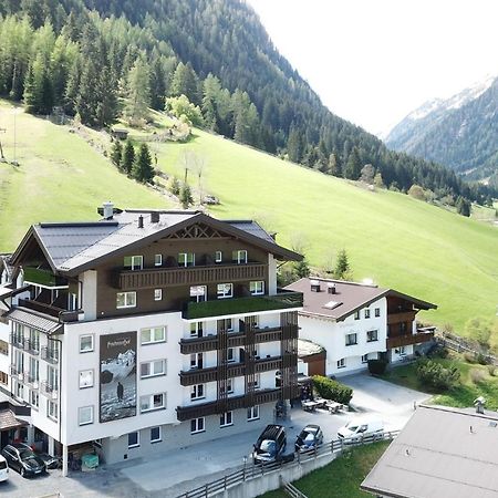 Aktivhotel Feichtner Hof Kaunertal Bagian luar foto